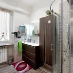 Oparavisegenova Apartament *